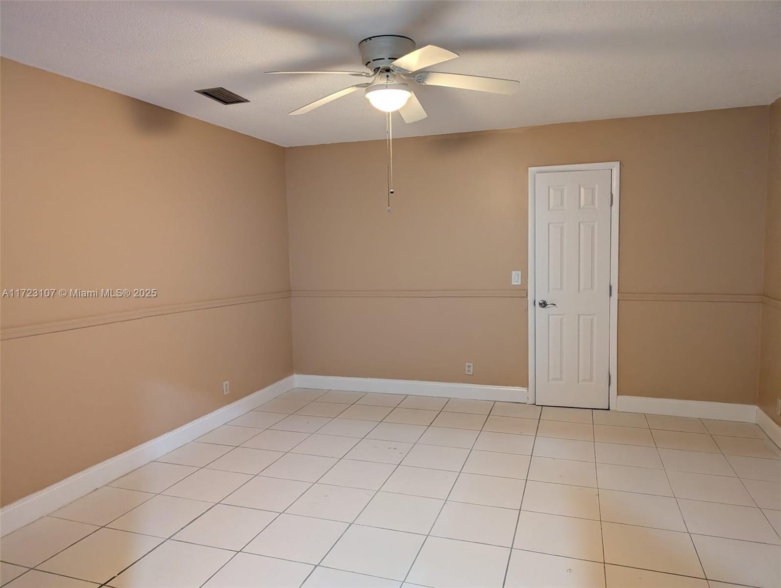 GREEN ACRES - Residential Lease