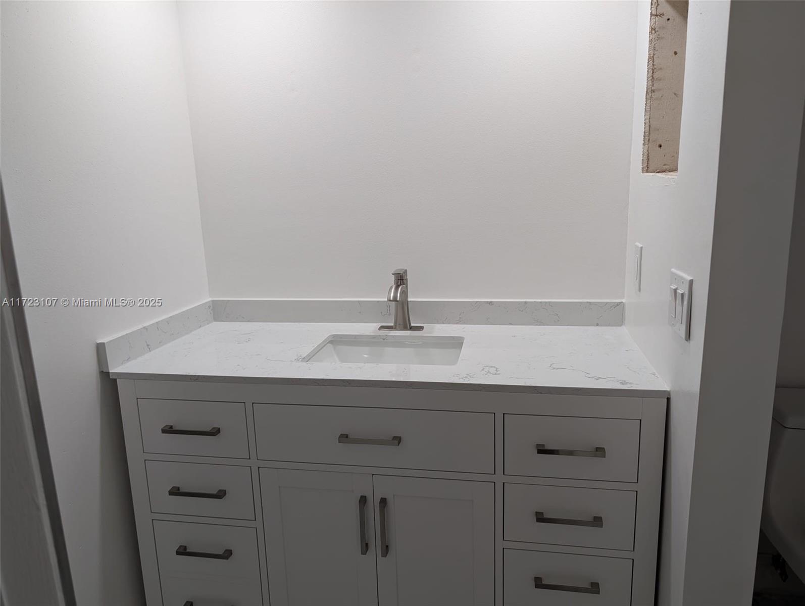 GREEN ACRES - Residential Lease