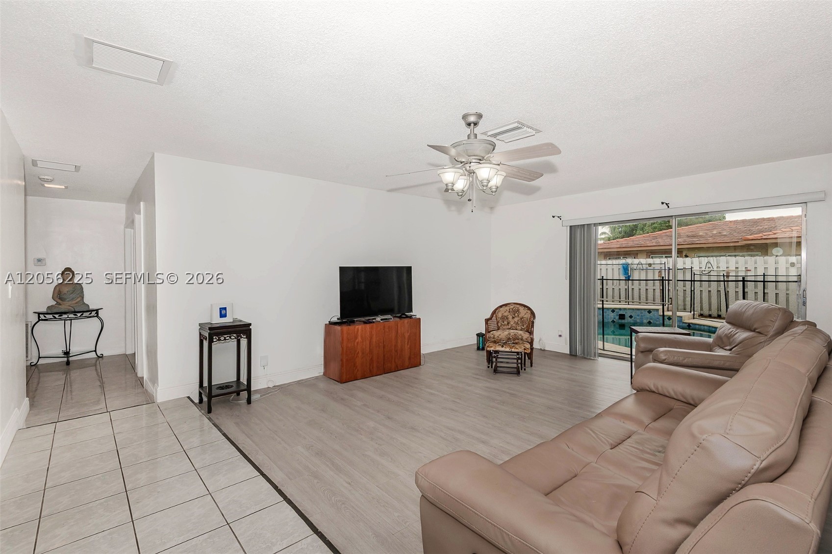 8210 NW 68th Ter
