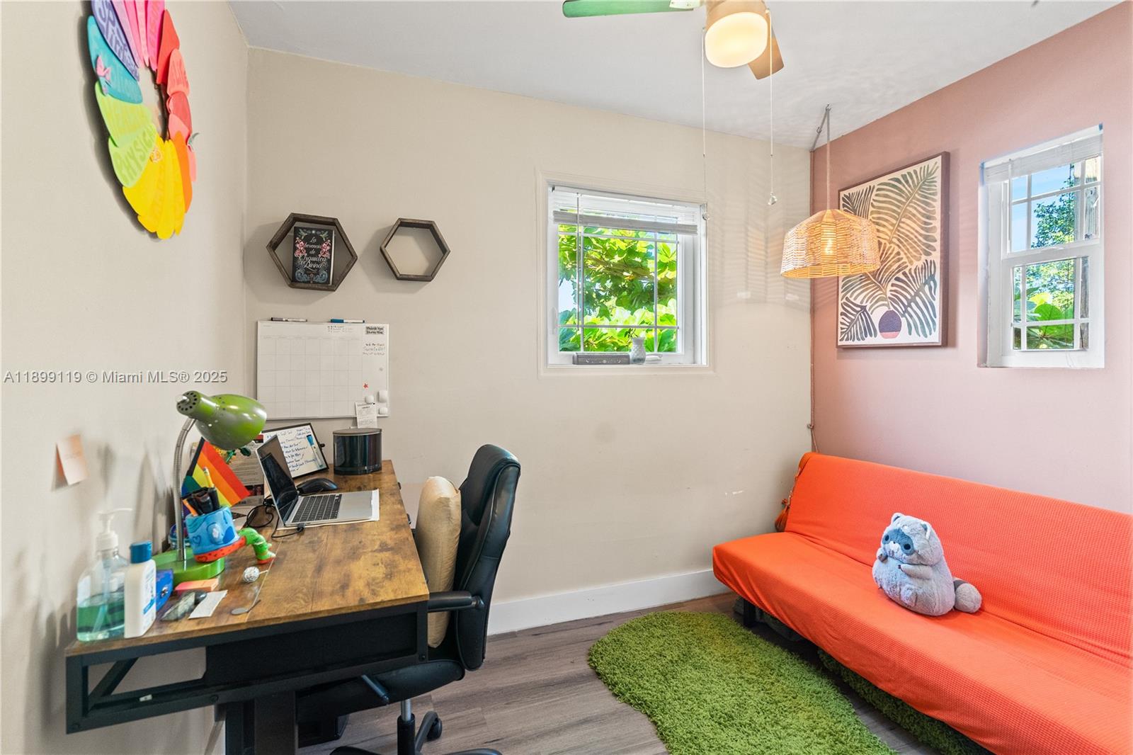 HOLLYWOOD PARK - Residential