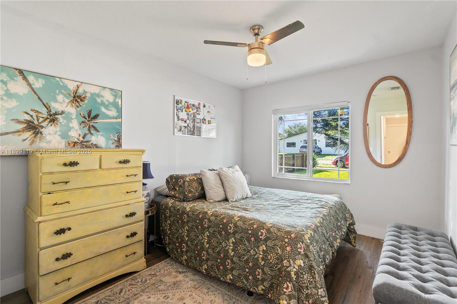 HOLLYWOOD PARK - Residential