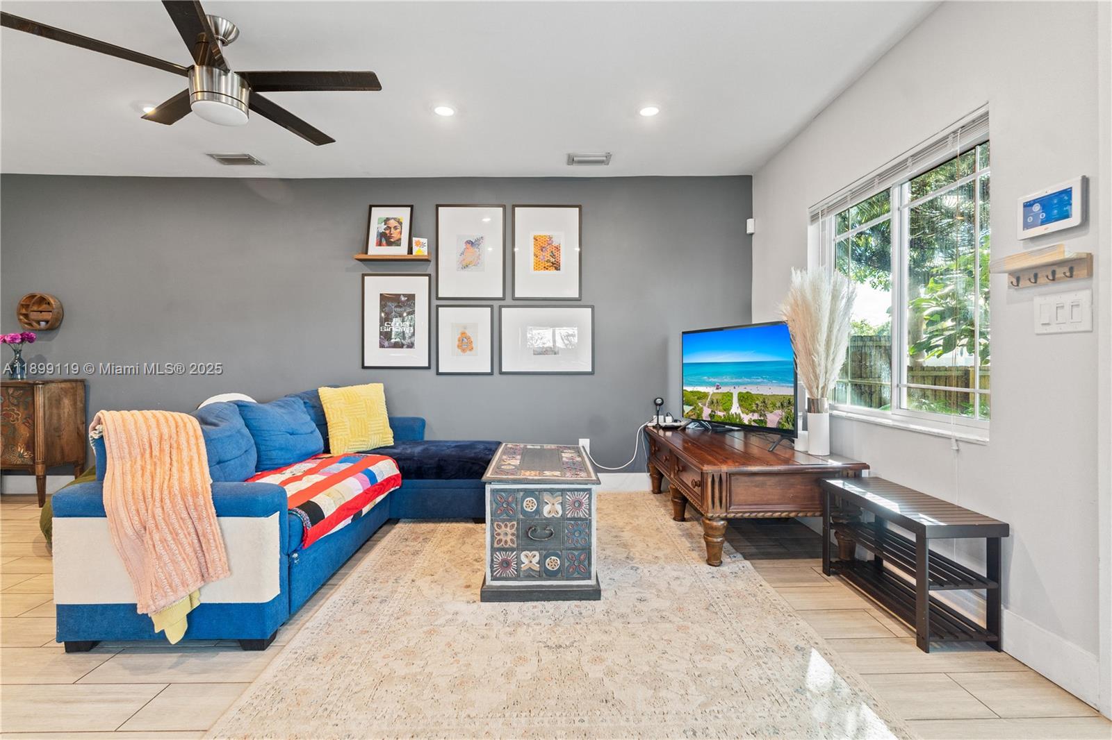 HOLLYWOOD PARK - Residential
