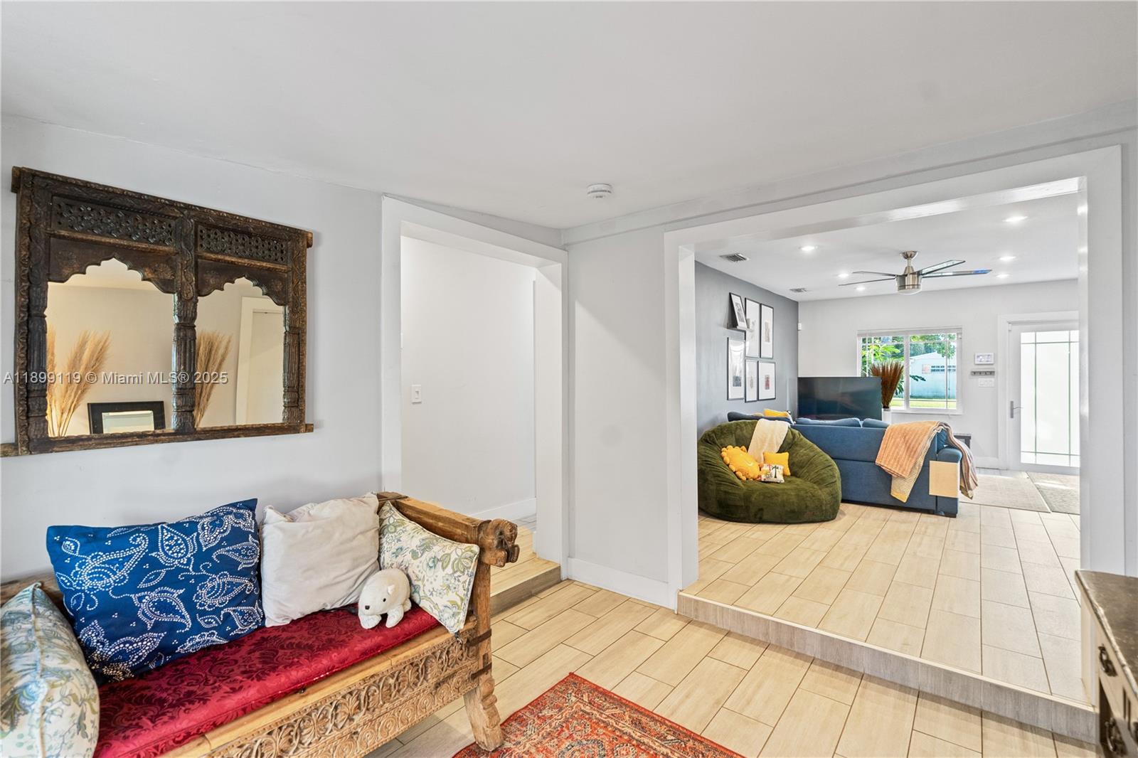 HOLLYWOOD PARK - Residential