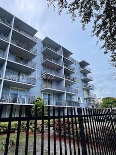 THREE HORIZONS EAST CONDO - Residential
