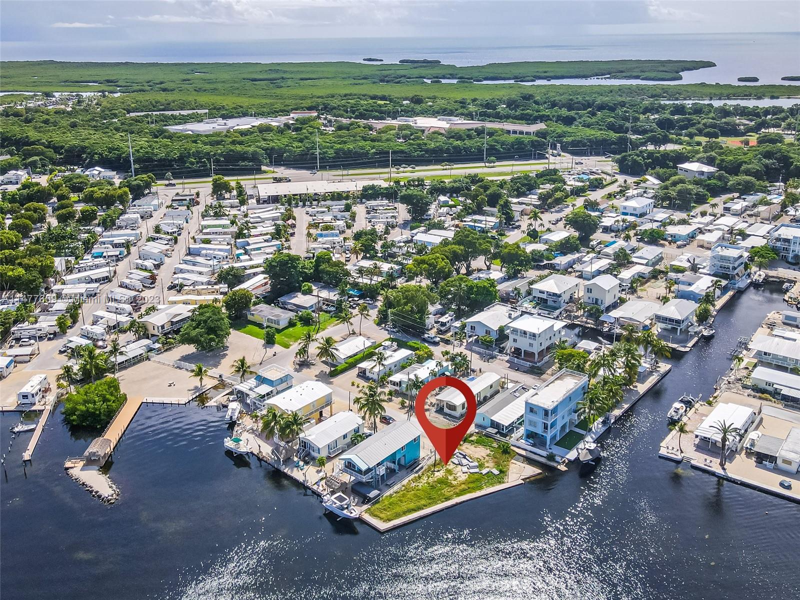KEY LARGO TRAILER VILLAGE - Land