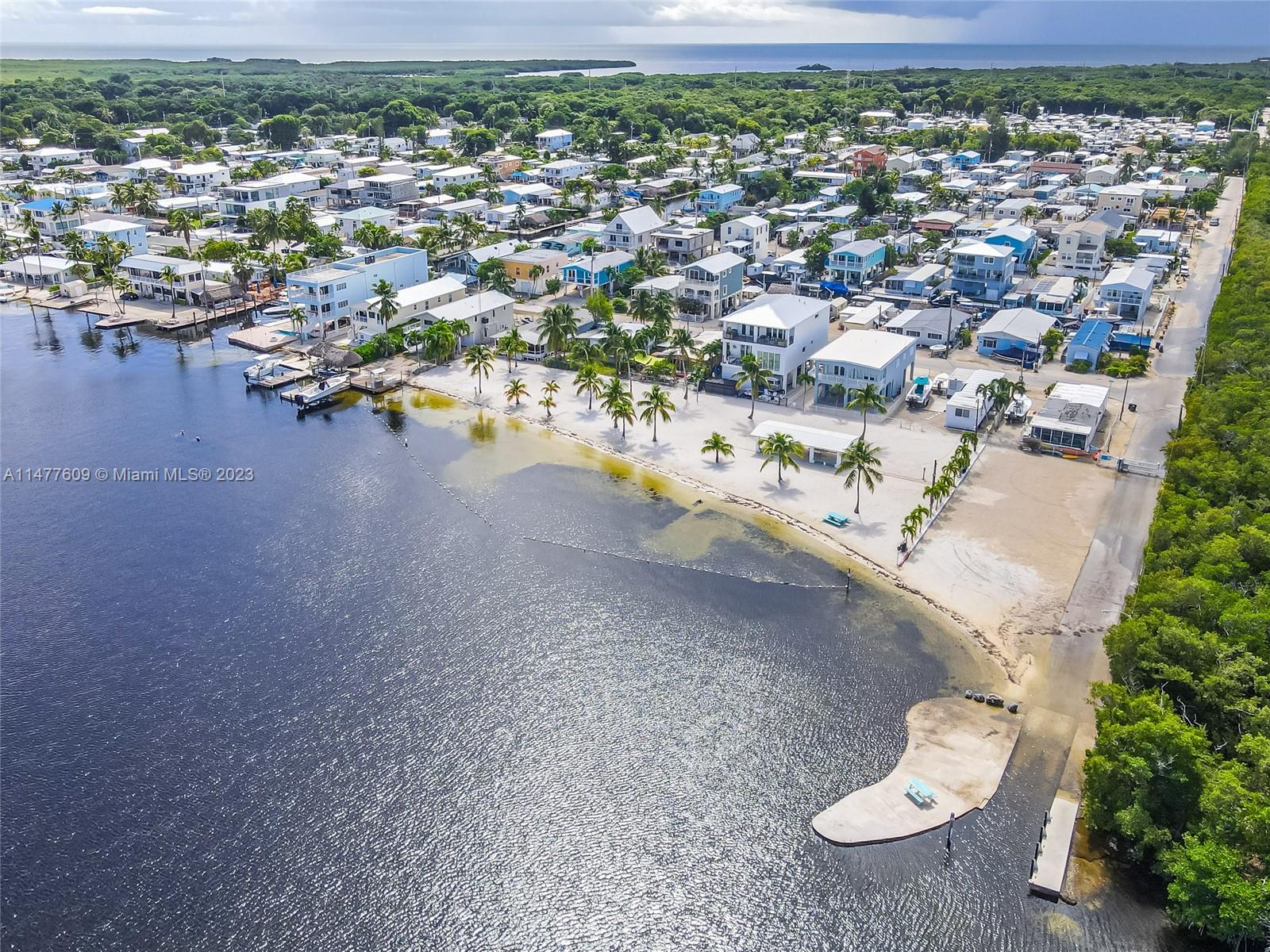 KEY LARGO TRAILER VILLAGE - Land