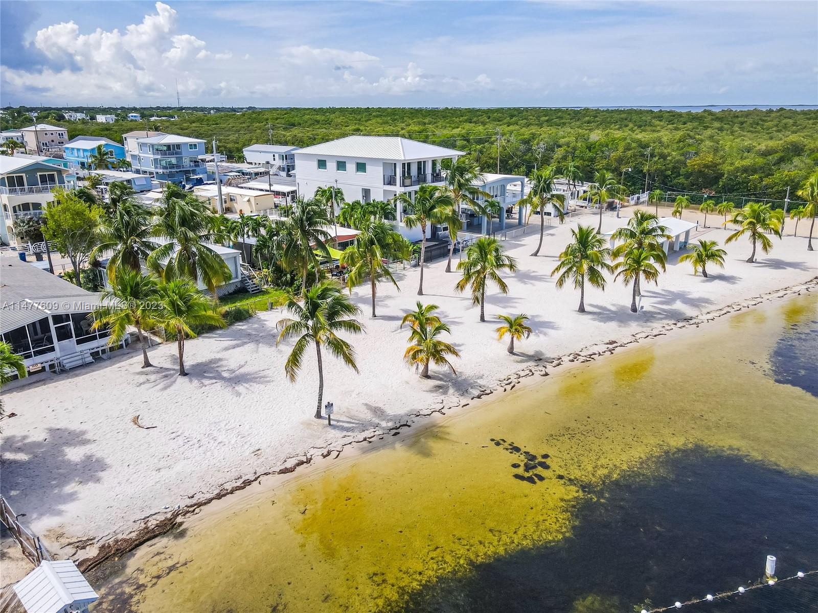 KEY LARGO TRAILER VILLAGE - Land