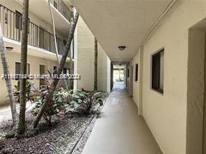 Miami, Florida 33173, United States, 1 Bedroom Bedrooms, ,2 BathroomsBathrooms,Residential,Pending,40962
