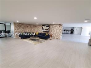 Miami, Florida 33173, United States, 1 Bedroom Bedrooms, ,2 BathroomsBathrooms,Residential,Pending,40962