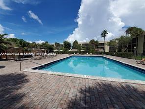 Miami, Florida 33173, United States, 1 Bedroom Bedrooms, ,2 BathroomsBathrooms,Residential,Pending,40962