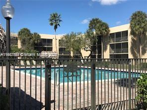 Miami, Florida 33173, United States, 1 Bedroom Bedrooms, ,2 BathroomsBathrooms,Residential,Pending,40962