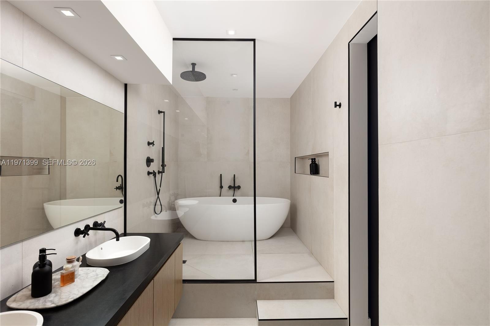 COSTA BRAVA CONDO - Residential