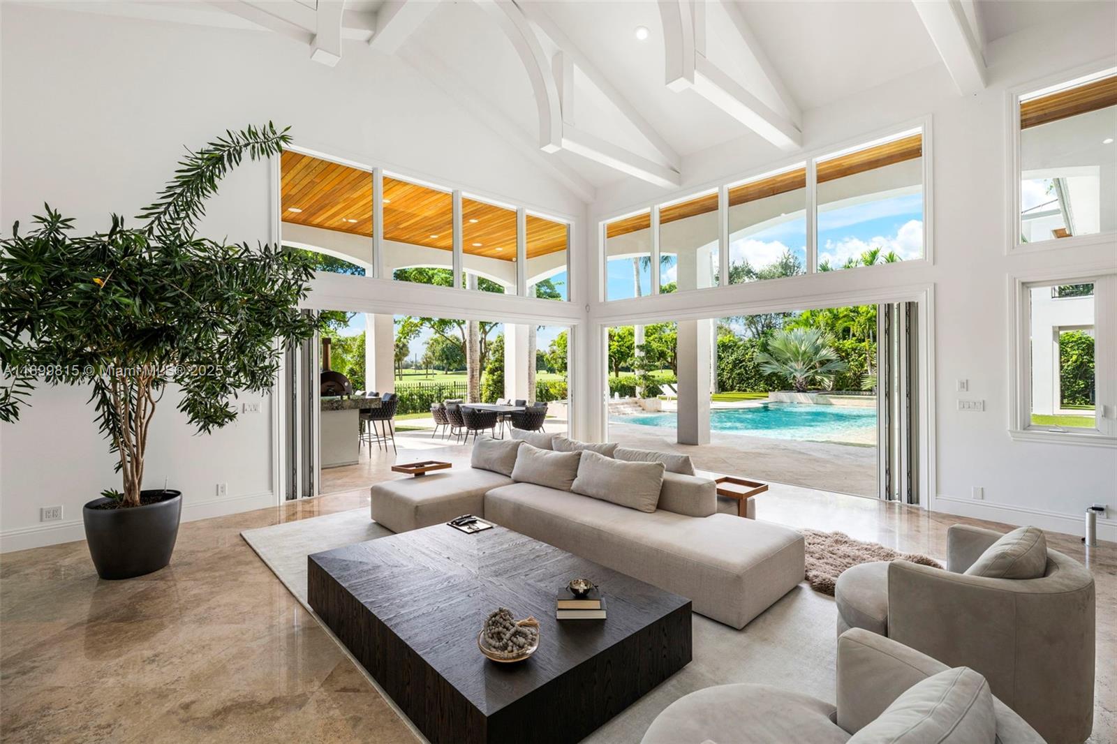 CORAL RIDGE COUNTRY CLUB - Residential