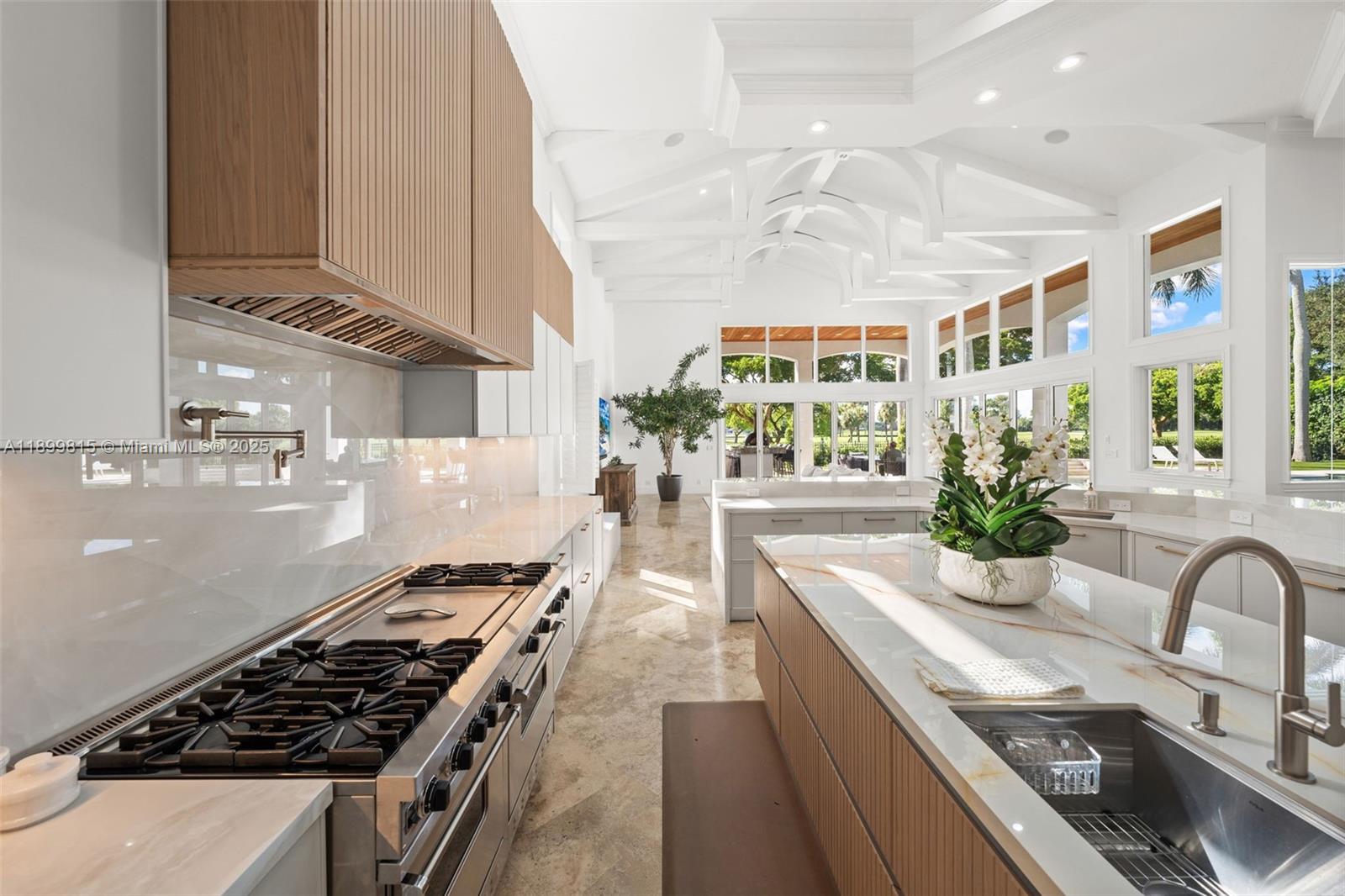 CORAL RIDGE COUNTRY CLUB - Residential