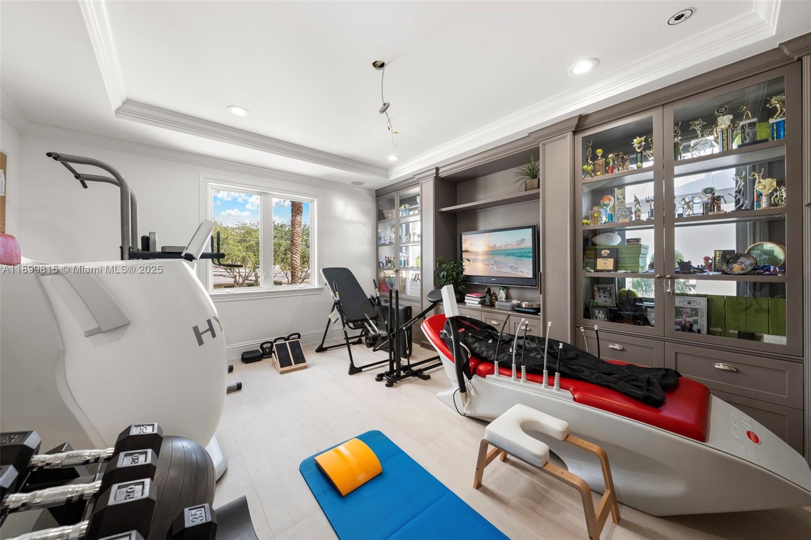 CORAL RIDGE COUNTRY CLUB - Residential