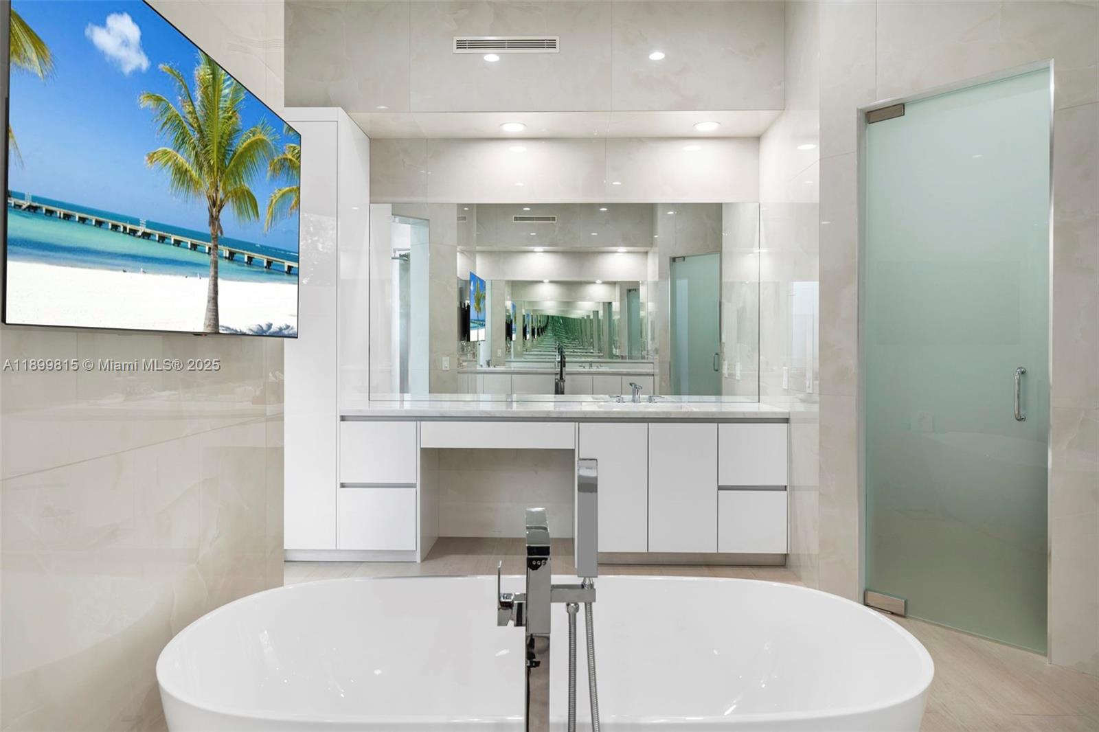 CORAL RIDGE COUNTRY CLUB - Residential