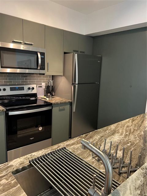 17100 N Bay Rd 1509 Sunny Isles Beach FL 33160