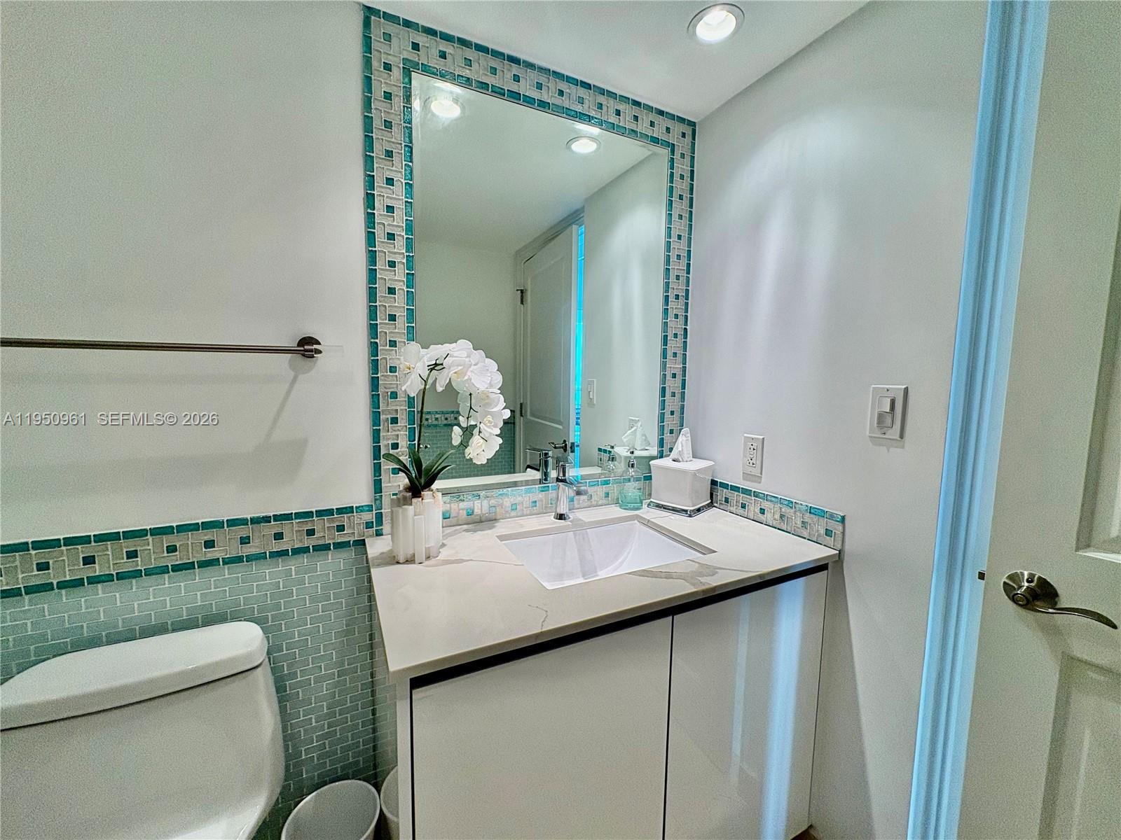 1800 CLUB CONDO - Residential