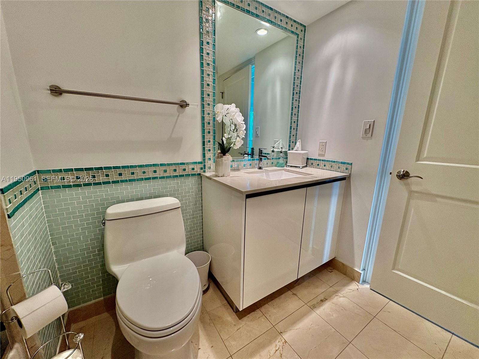 1800 CLUB CONDO - Residential