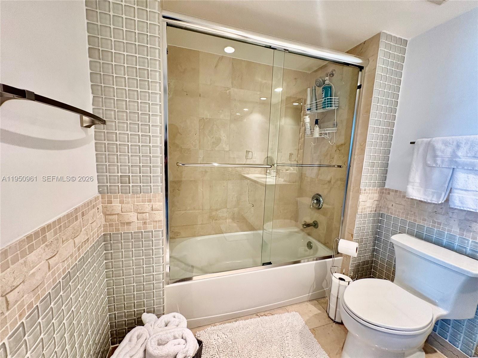 1800 CLUB CONDO - Residential