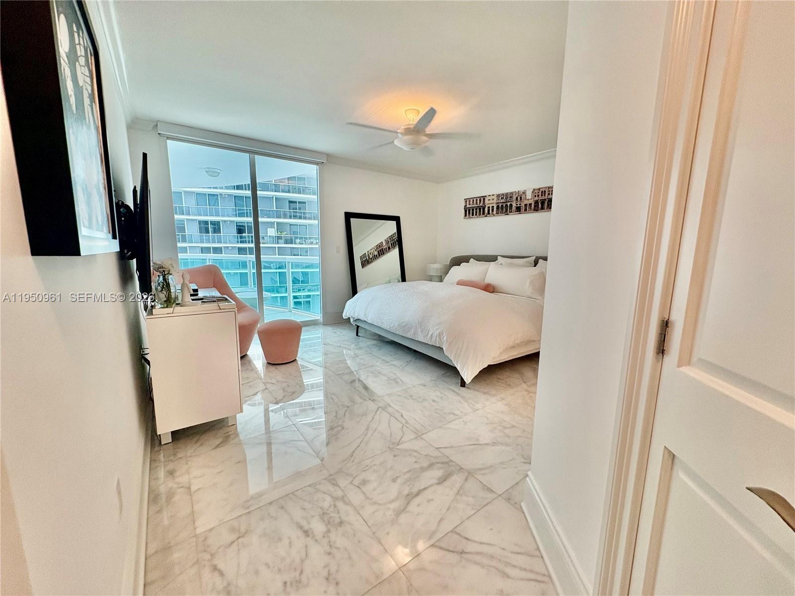 1800 CLUB CONDO - Residential