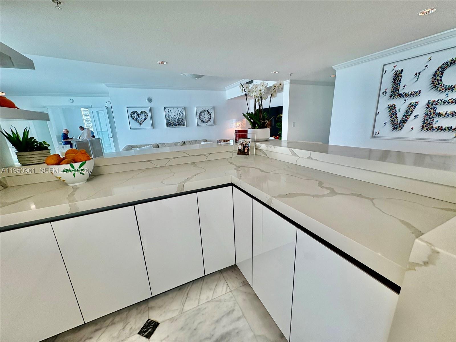 1800 CLUB CONDO - Residential