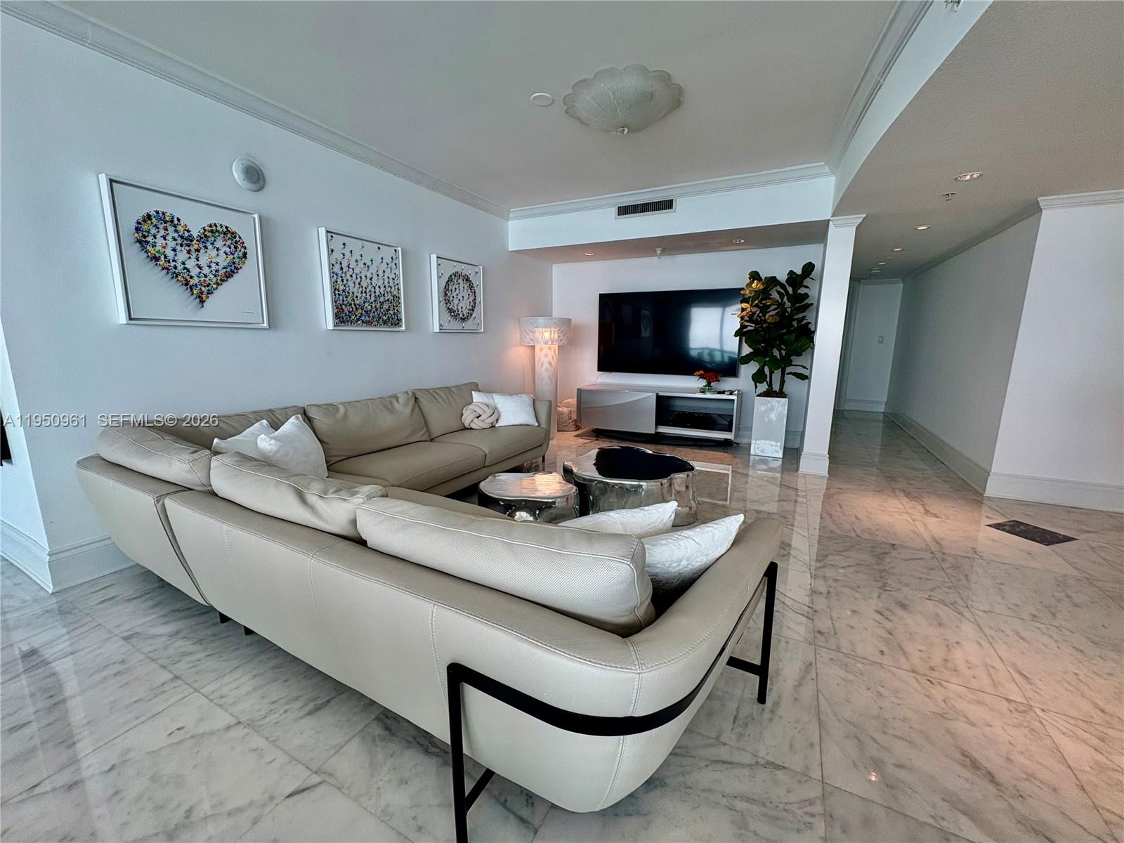 1800 CLUB CONDO - Residential