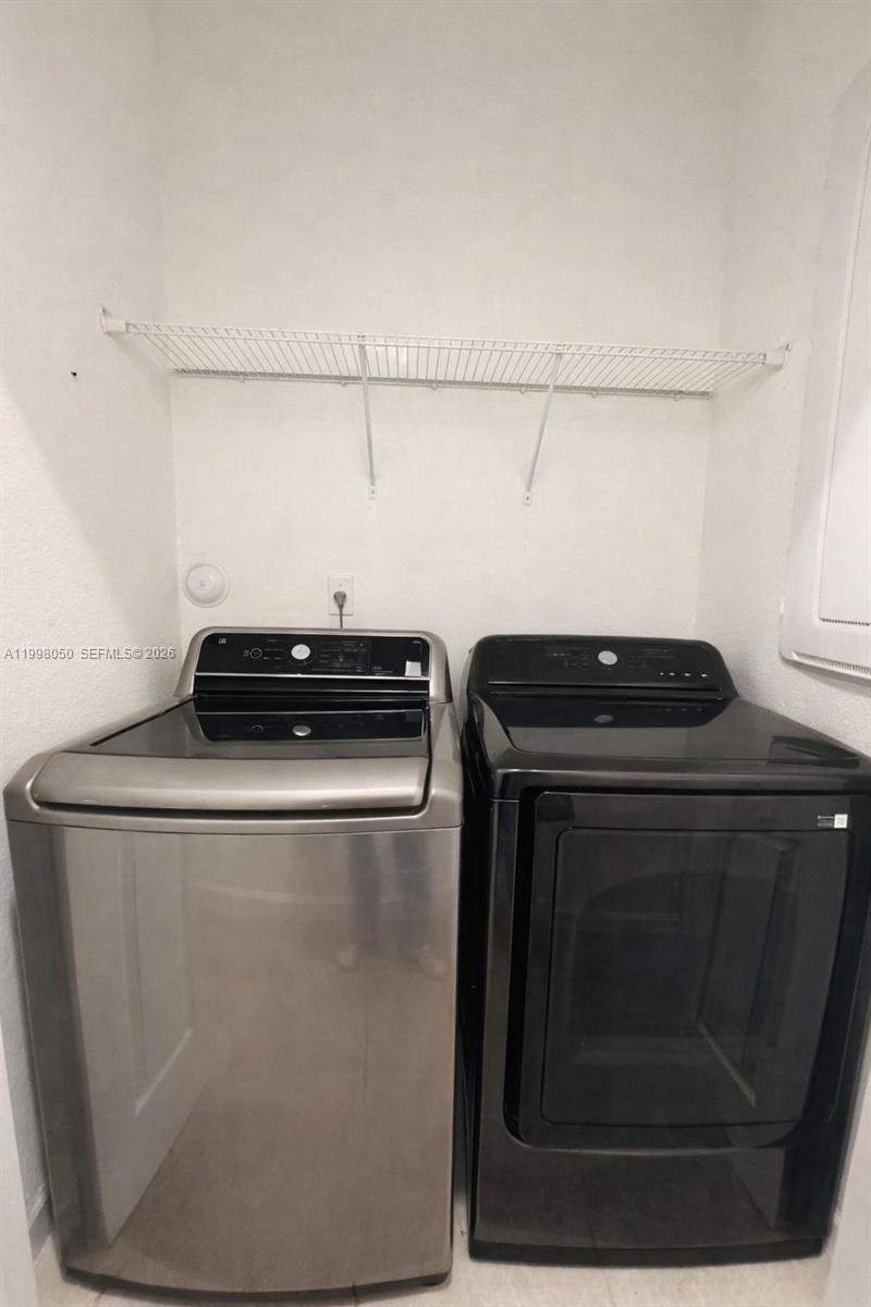 D & B SUBDIVISION - Residential Lease