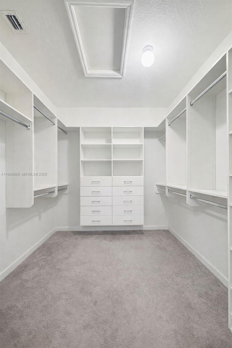 D & B SUBDIVISION - Residential Lease