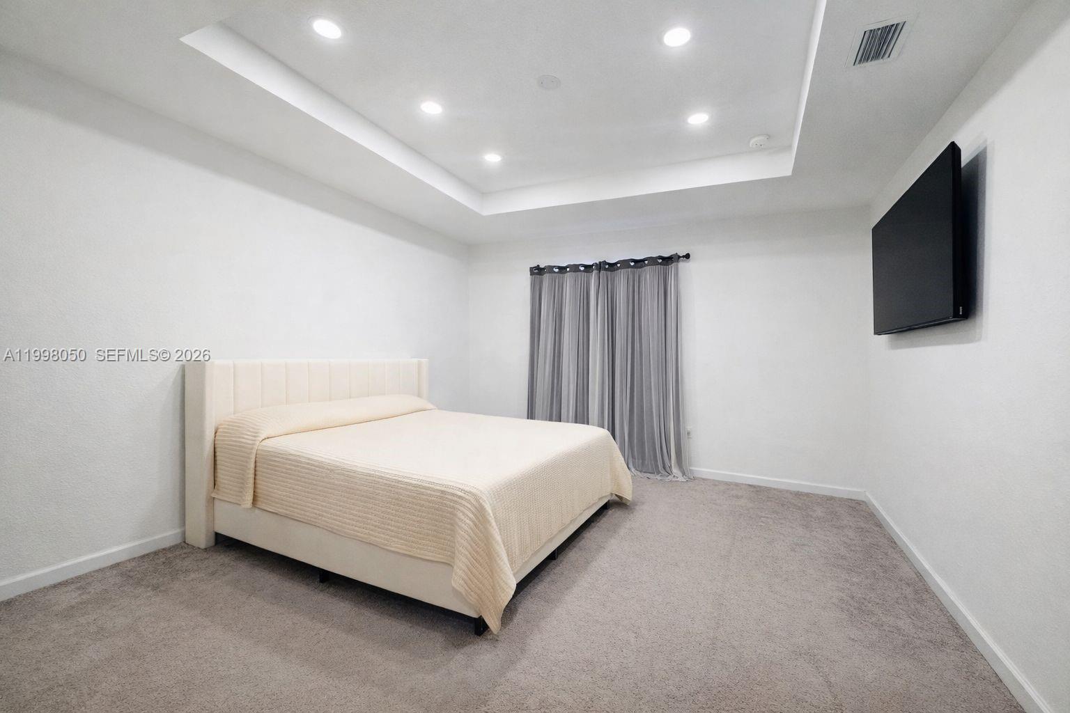 D & B SUBDIVISION - Residential Lease