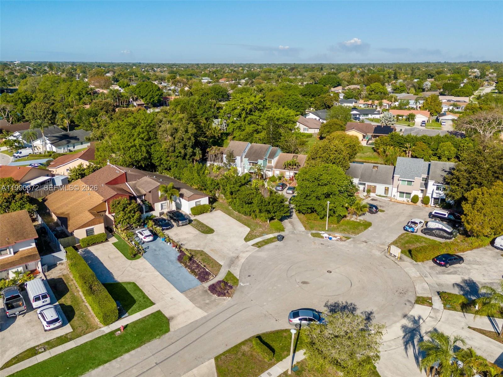 SOUTH SHORE 4 OF WELLINGT - Residential