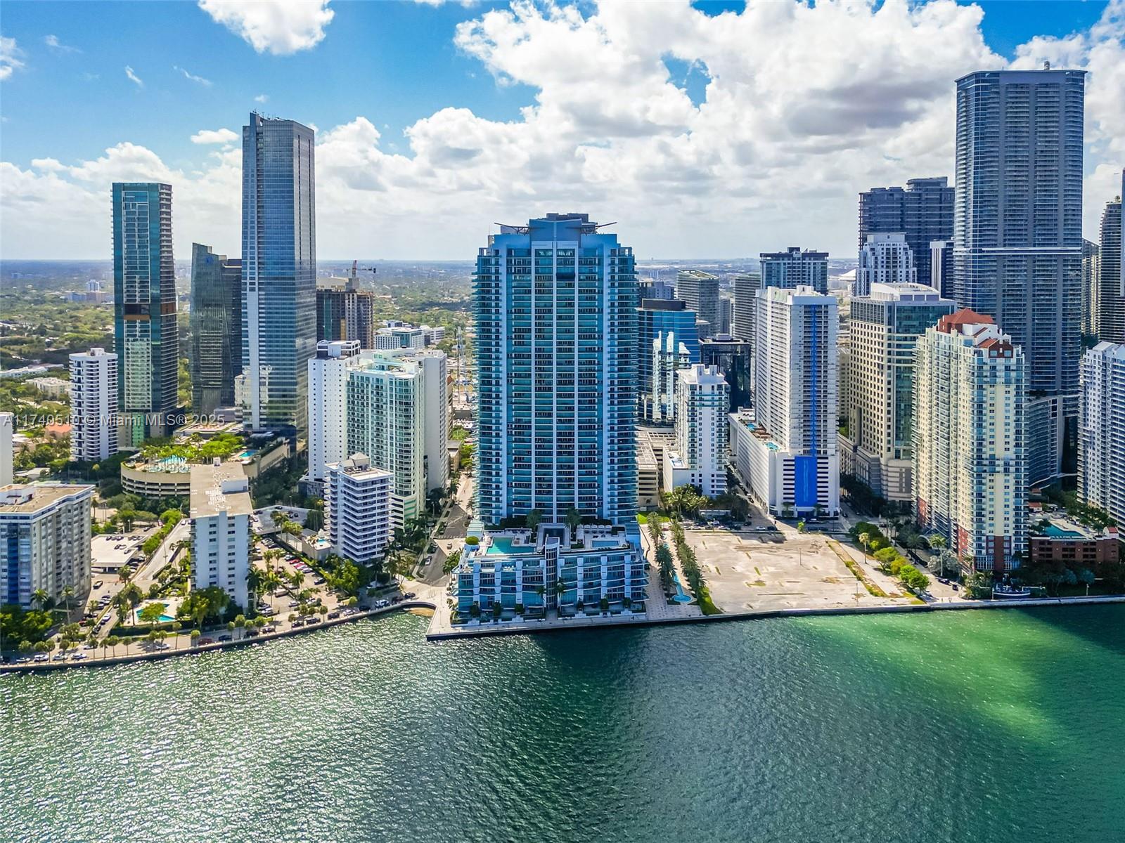 JADE RESIDENCES AT BRICKEL - Residential