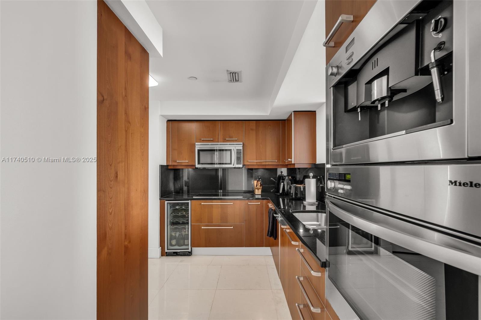 JADE RESIDENCES AT BRICKEL - Residential