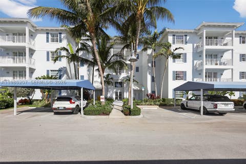 Photo of 915 S Bay Colony Dr S #S, Juno Beach, FL 33408 (MLS # A11980207)