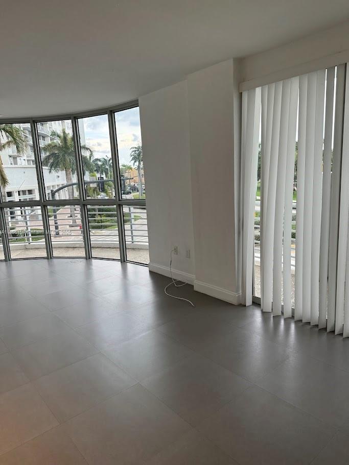 Radius Condo - Residential