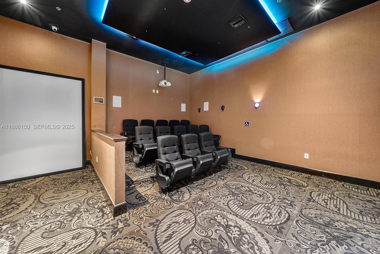 Radius Condo - Residential