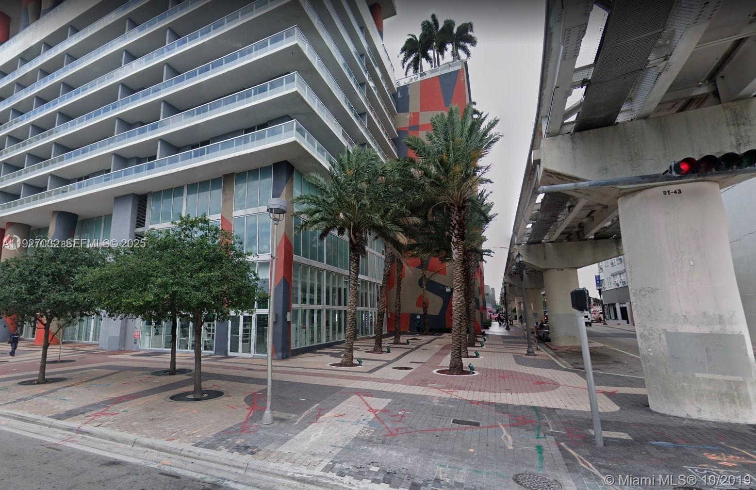 50 BISCAYNE CONDO - Residential