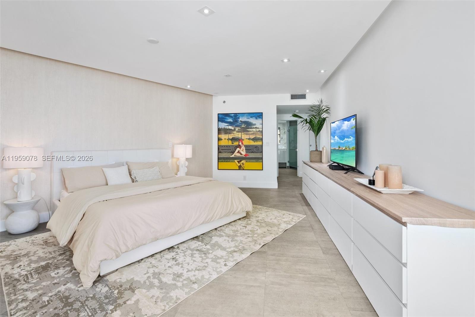 HAMPTONS WEST CONDO - Residential Lease