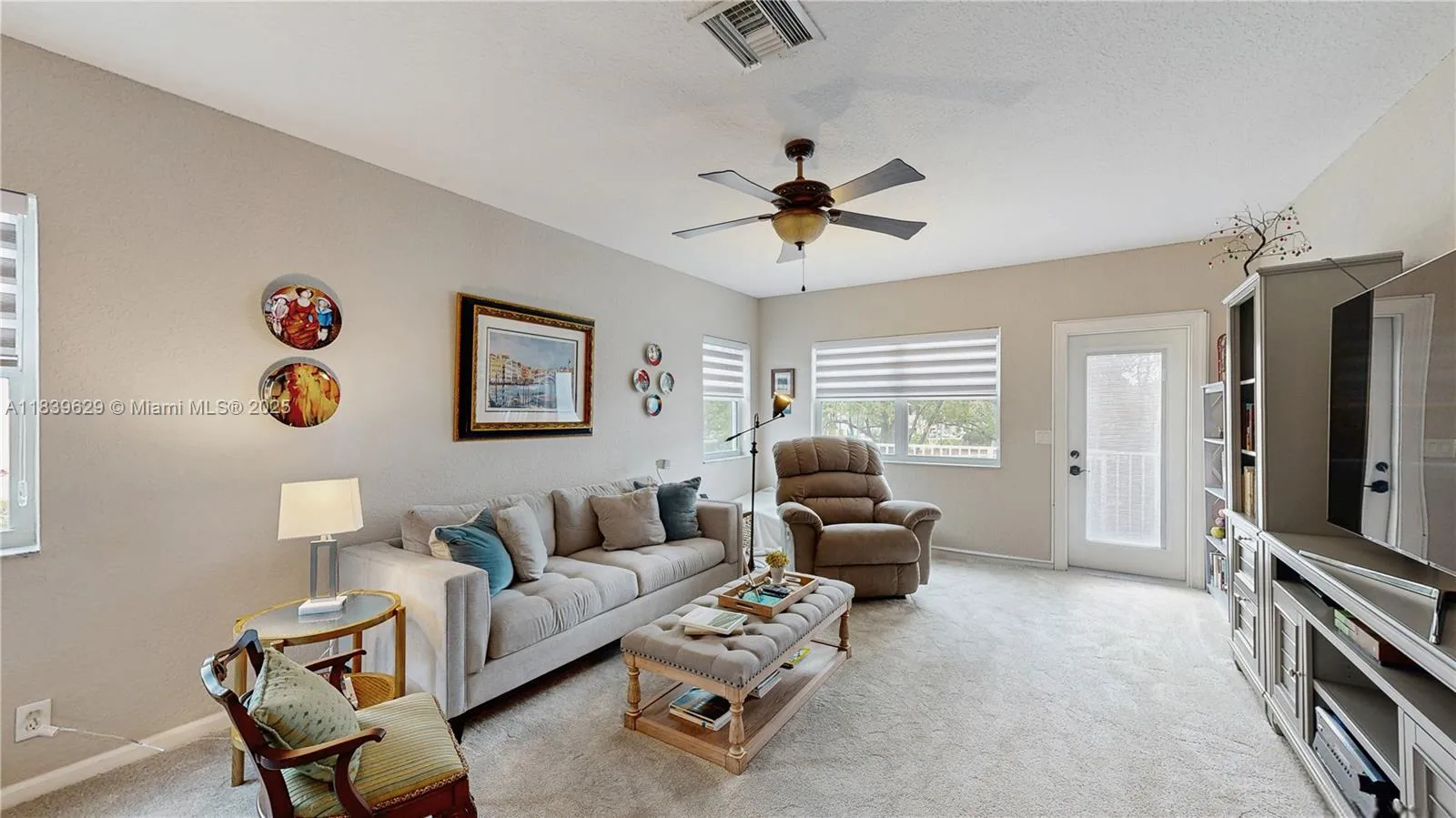 Coral Springs, Florida 33071, United States, 4 Bedrooms Bedrooms, ,3 BathroomsBathrooms,Residential,Active,171171