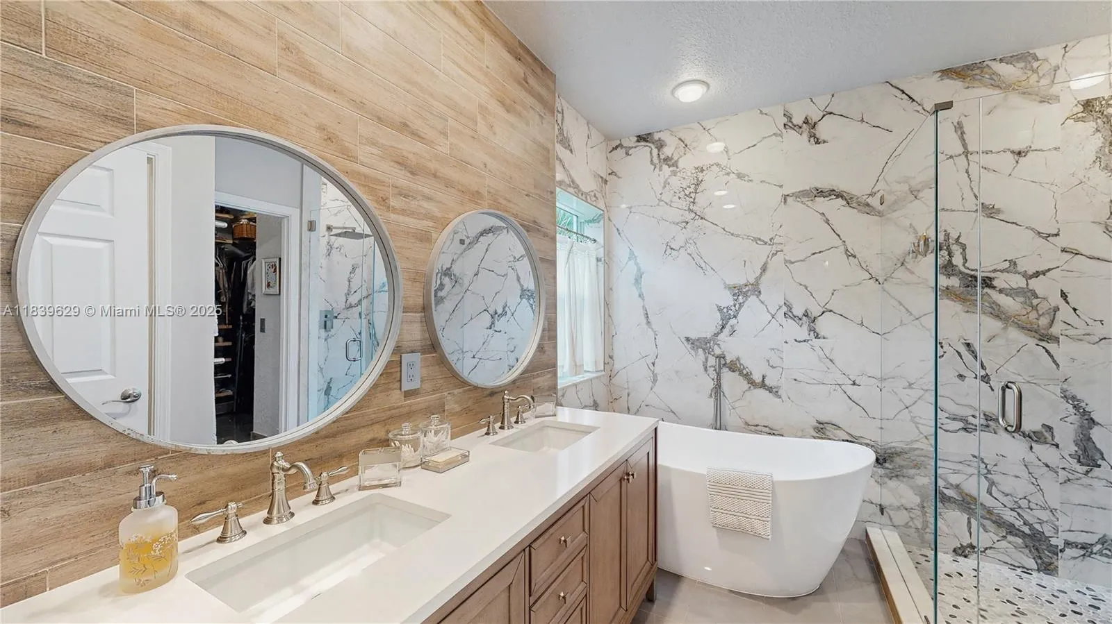 Coral Springs, Florida 33071, United States, 4 Bedrooms Bedrooms, ,3 BathroomsBathrooms,Residential,Active,171171