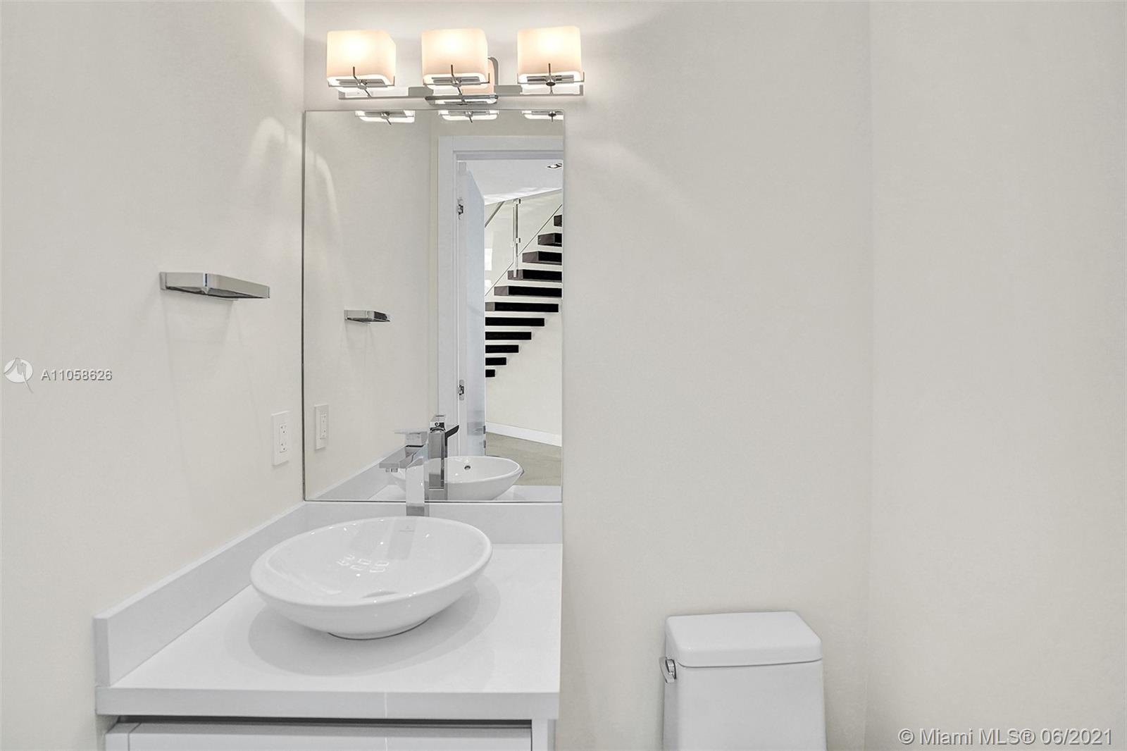 HOLLYWOOD BEACH SECOND AD - Residential