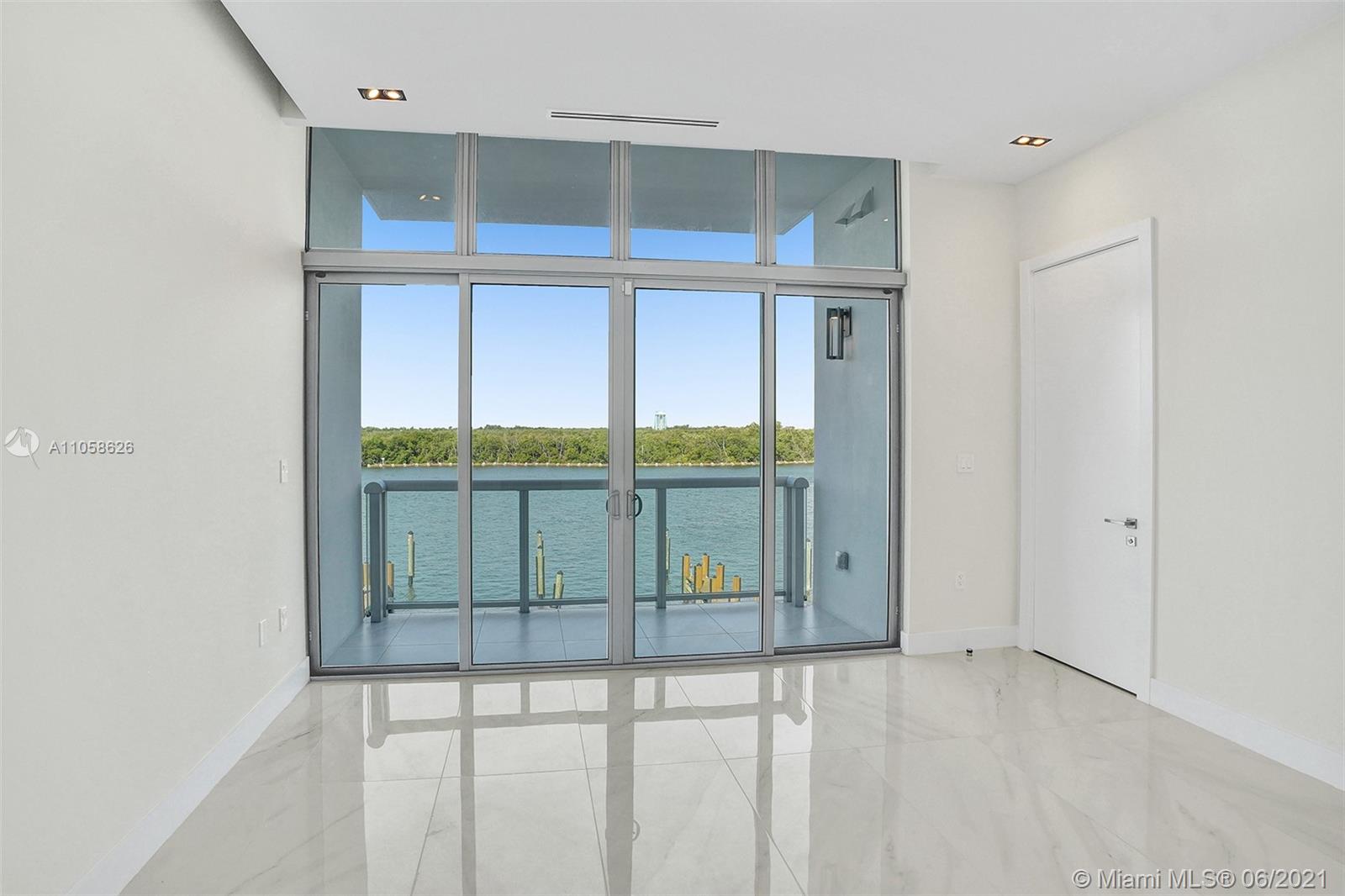 HOLLYWOOD BEACH SECOND AD - Residential