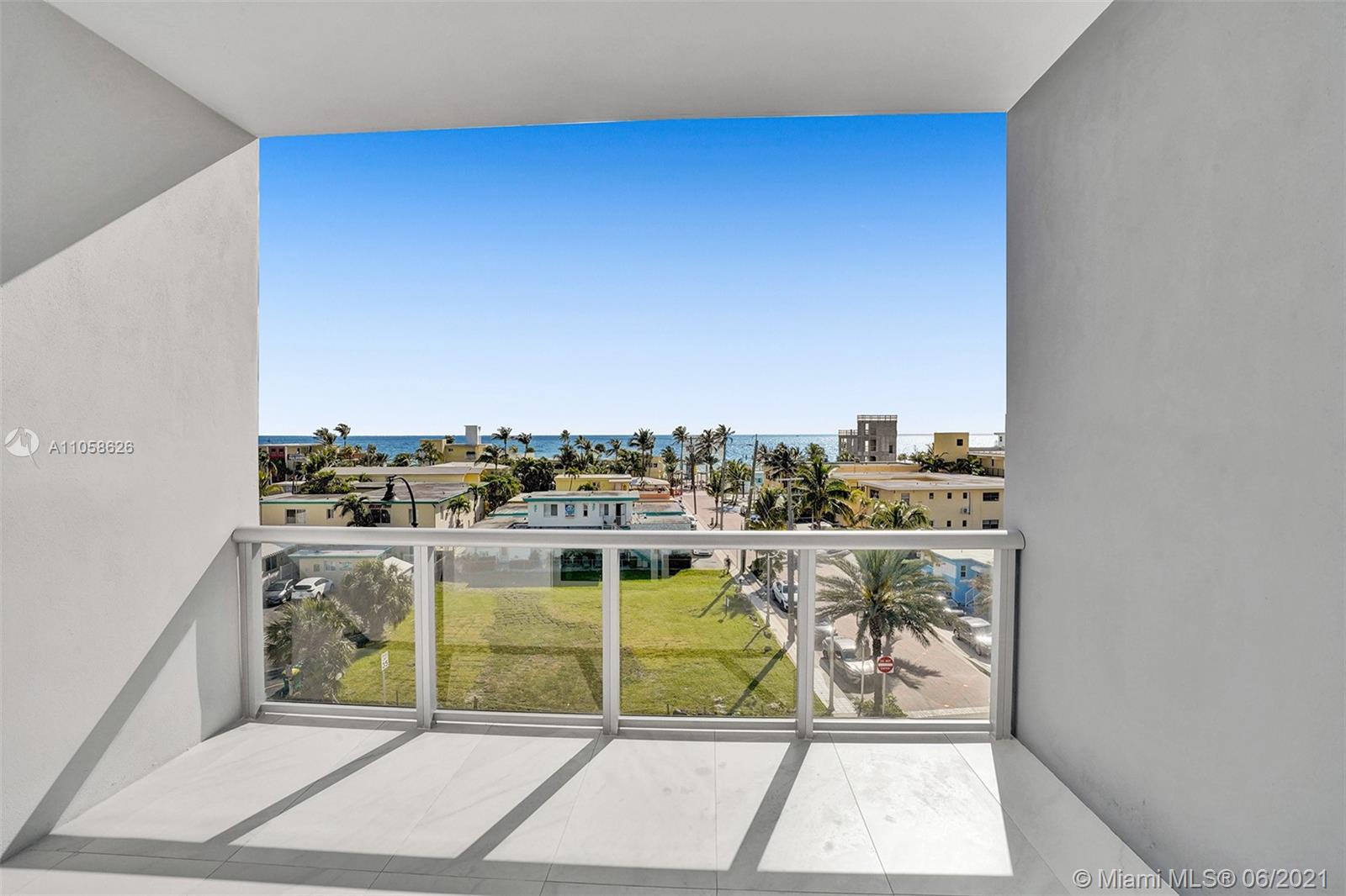 HOLLYWOOD BEACH SECOND AD - Residential