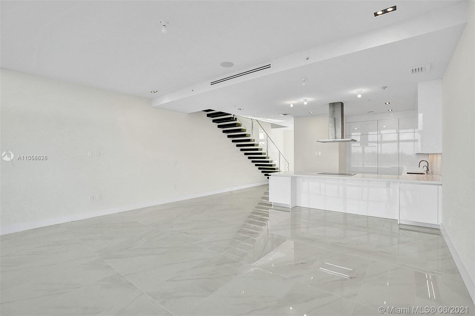 HOLLYWOOD BEACH SECOND AD - Residential