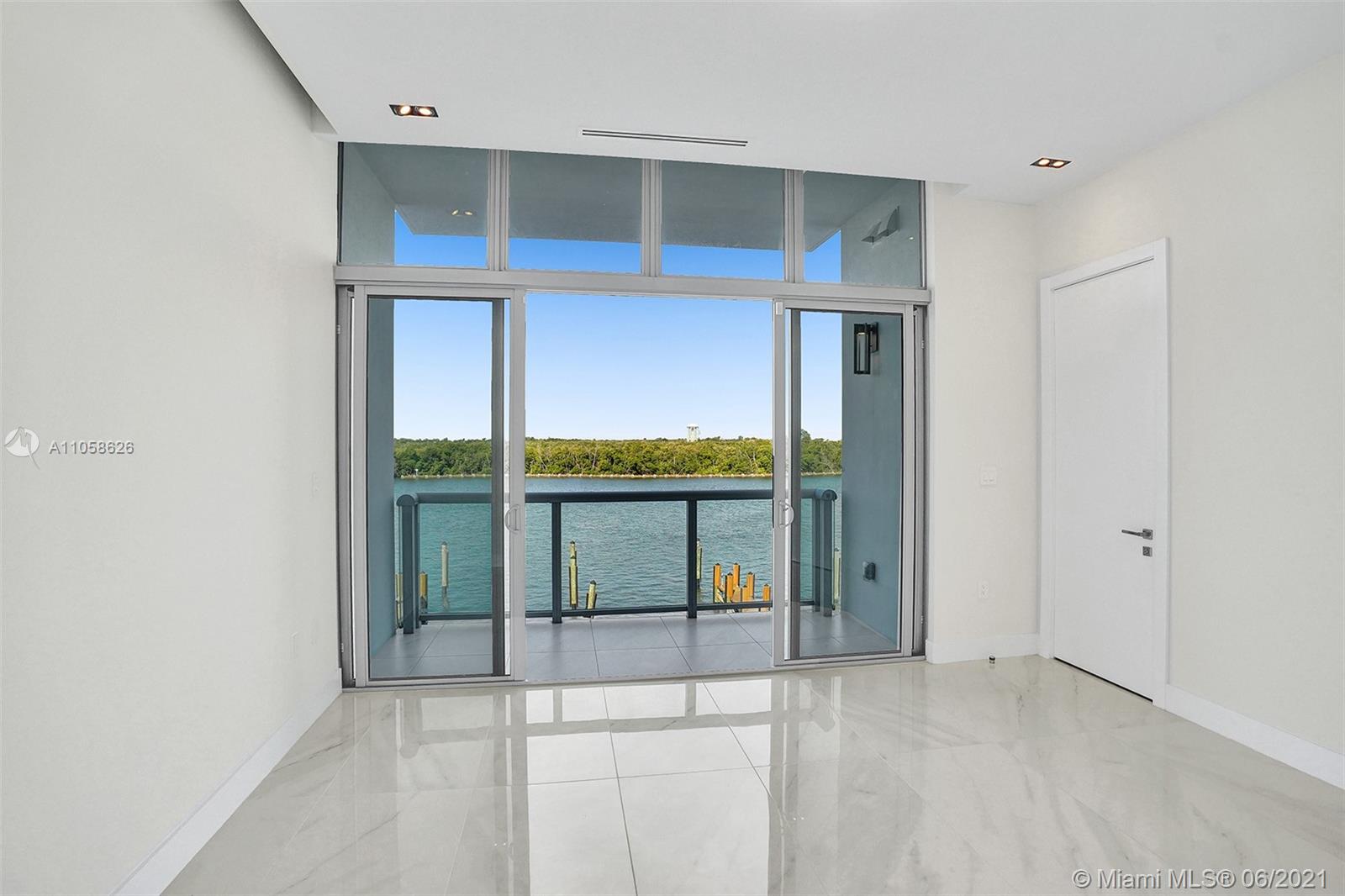 HOLLYWOOD BEACH SECOND AD - Residential