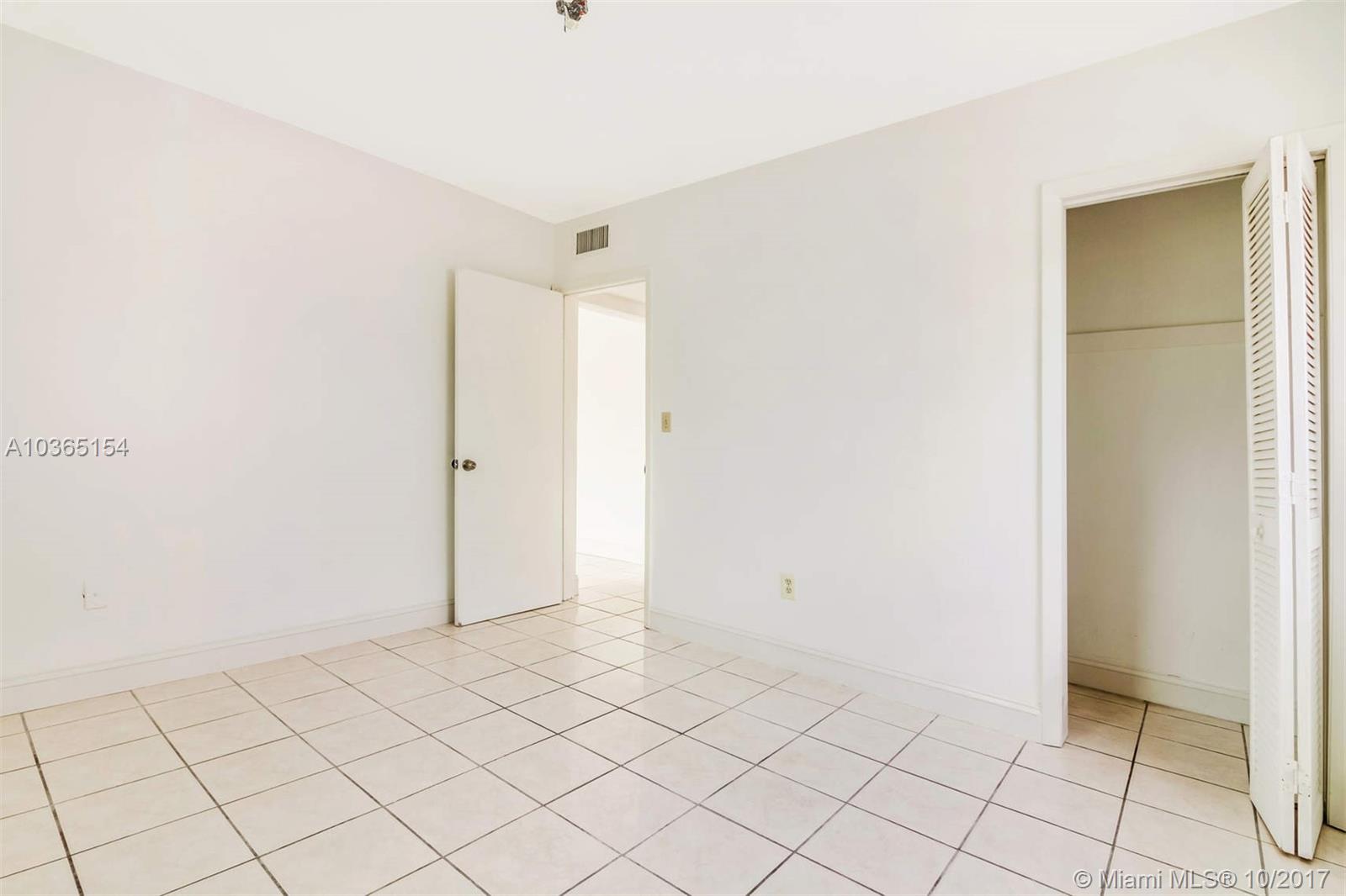 LAWRENCE EST LAND COS SUB - Residential Lease