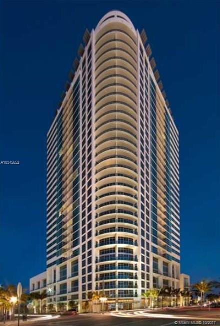 Stunning Duplex PH at 4Midtown! 1 block from super chic Design District, this upgraded PH residence features 2127 SqFt of interiors w/ soaring double height ceilings, white italian porcelain floors, glass staircase & upgraded kitchen. Enjoy dramatic ocean, bay & sunset views from this one of a kind PH.
4 Midtown is a full service condo w/ luxury services & amenities surrounded by the complete collection of everyday and luxury fashion & culture. Close to Wynwood & South Beach, location is the ultimate luxury!
Furnished Penthouse 3 bed + Den and 3 full baths 2 parking spaces