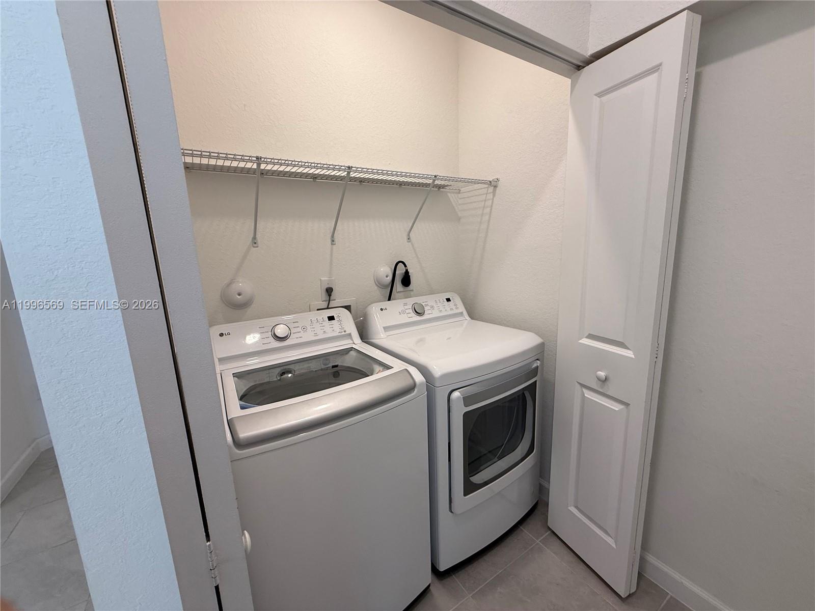 GOLF PARK SEC 1 - Residential Lease