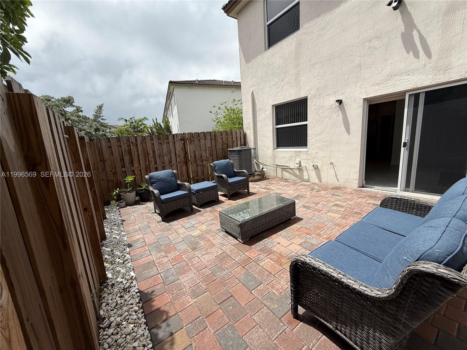 GOLF PARK SEC 1 - Residential Lease