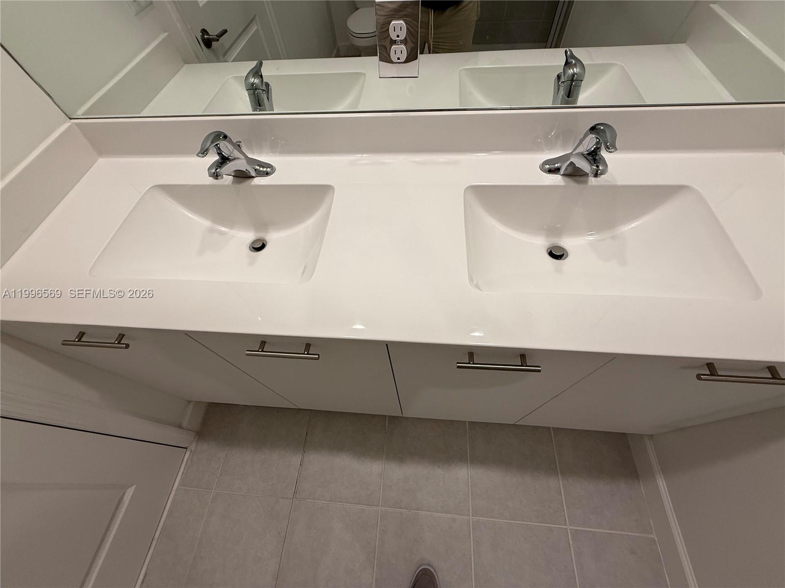 GOLF PARK SEC 1 - Residential Lease